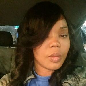 Meet your Posher, Denise